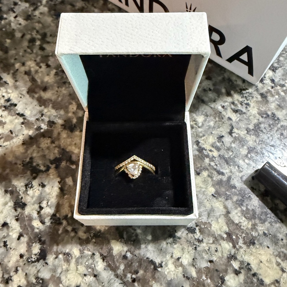 Pandora wishbone ring size 50